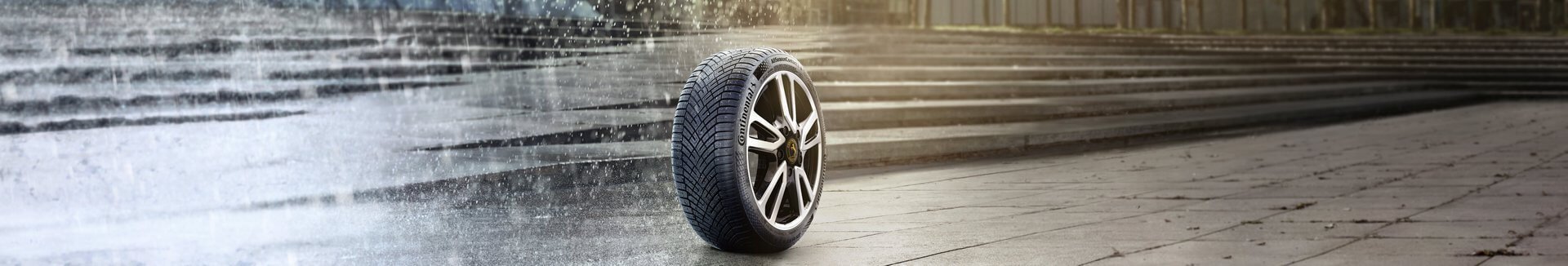 Continental Dört Mevsim Yüksek Performanslı Lastik