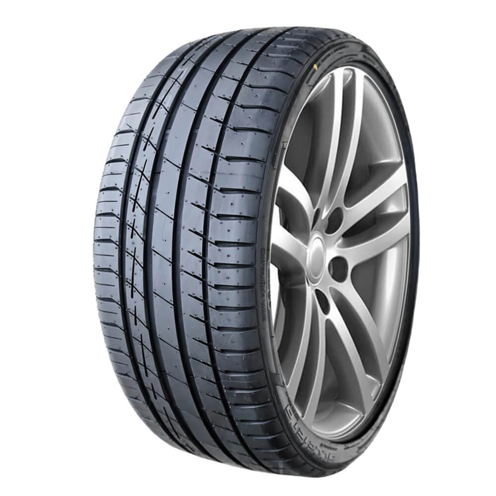 Accelera Iota ST-68 235/60R18 107V XL